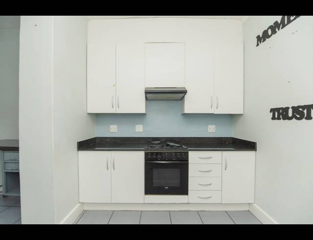 3 BEDROOM APARTMENT FOR SALE IN SUMMERSTRAND
